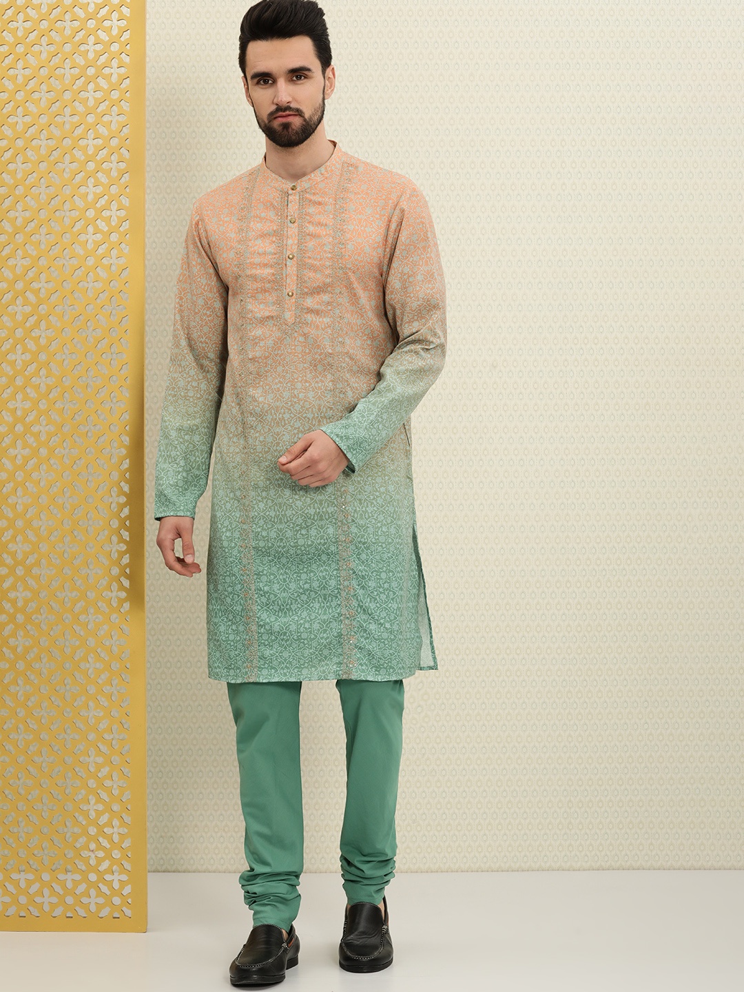 

House of Pataudi Men Peach And Green Ethnic Motifs Printed Zari Jashn Kurta with Churidar