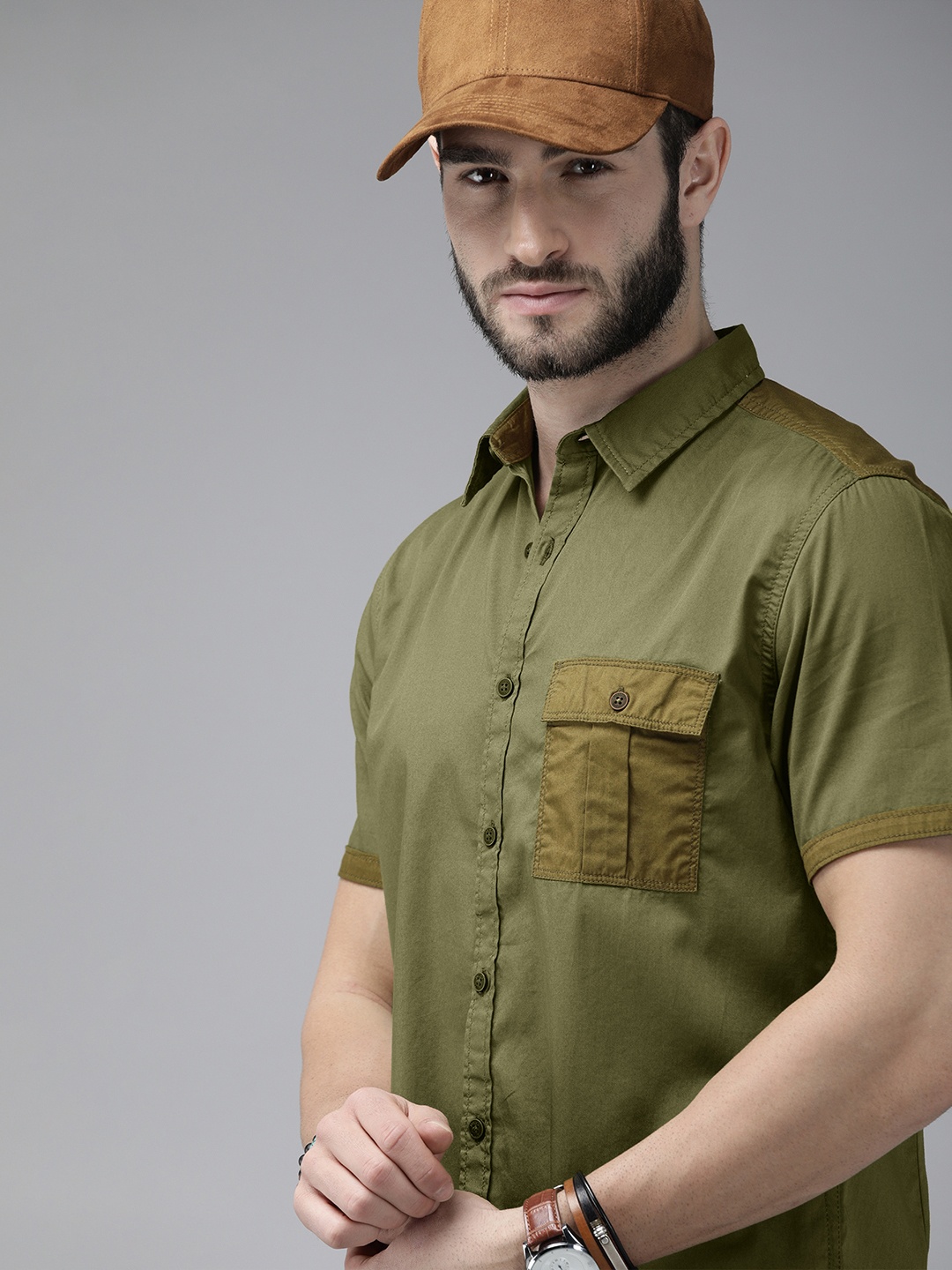 

Roadster Men Green Casual Pure Cotton Shirt