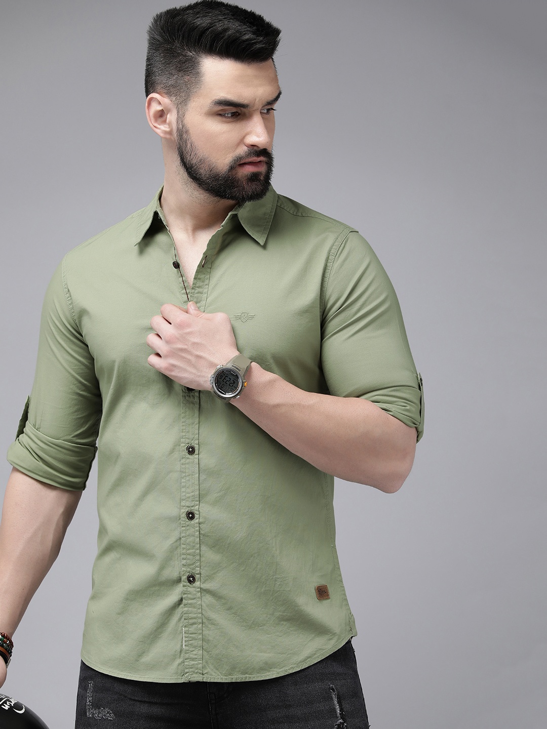 

The Roadster Lifestyle Co. Men Slim Fit Casual Shirt, Olive