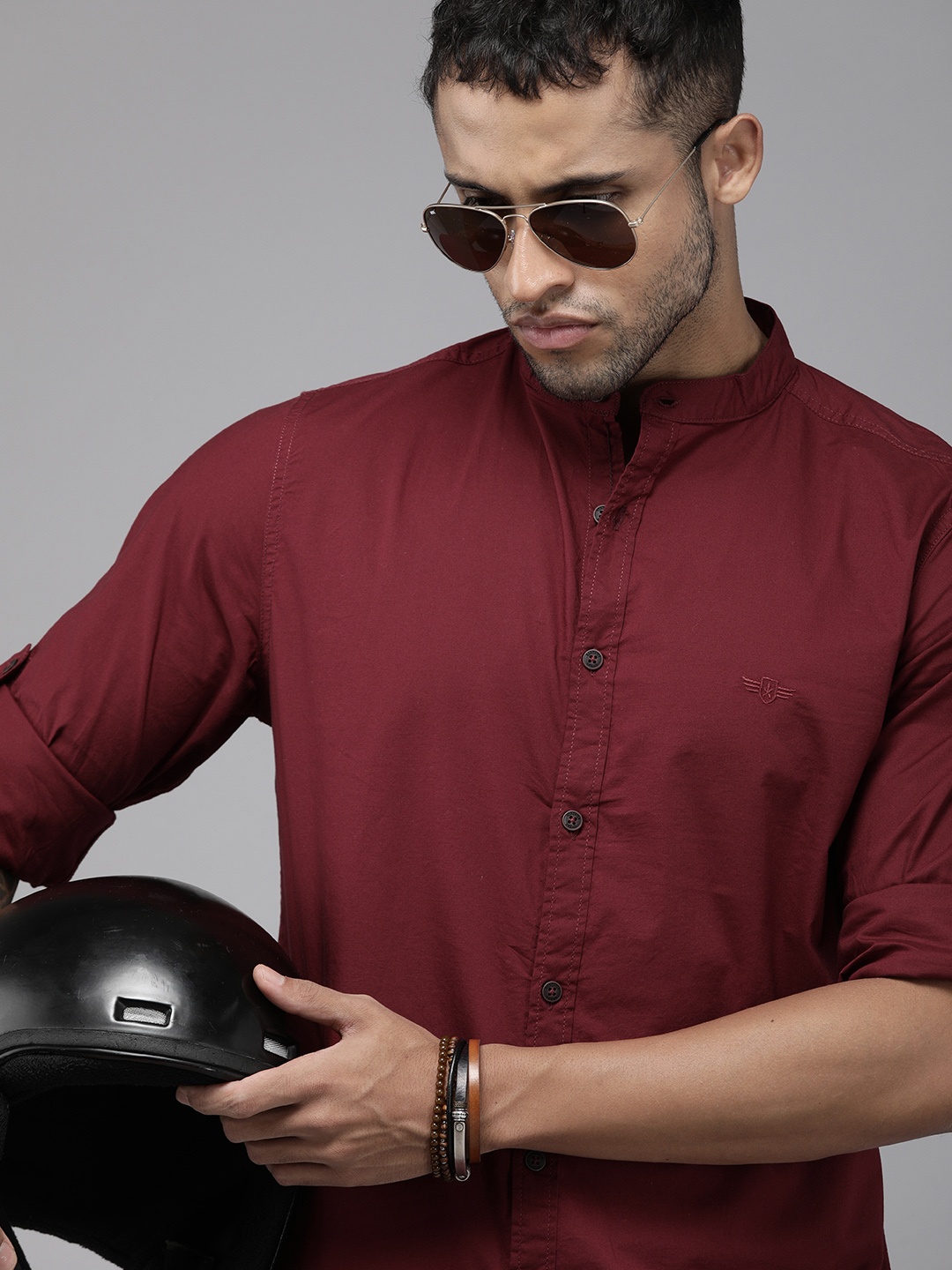 

Roadster Men Maroon Slim Fit Casual Shirt