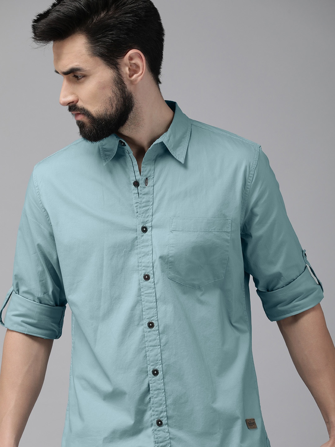 

The Roadster Lifestyle Co Men Blue Solid Slim Fit Casual Shirt