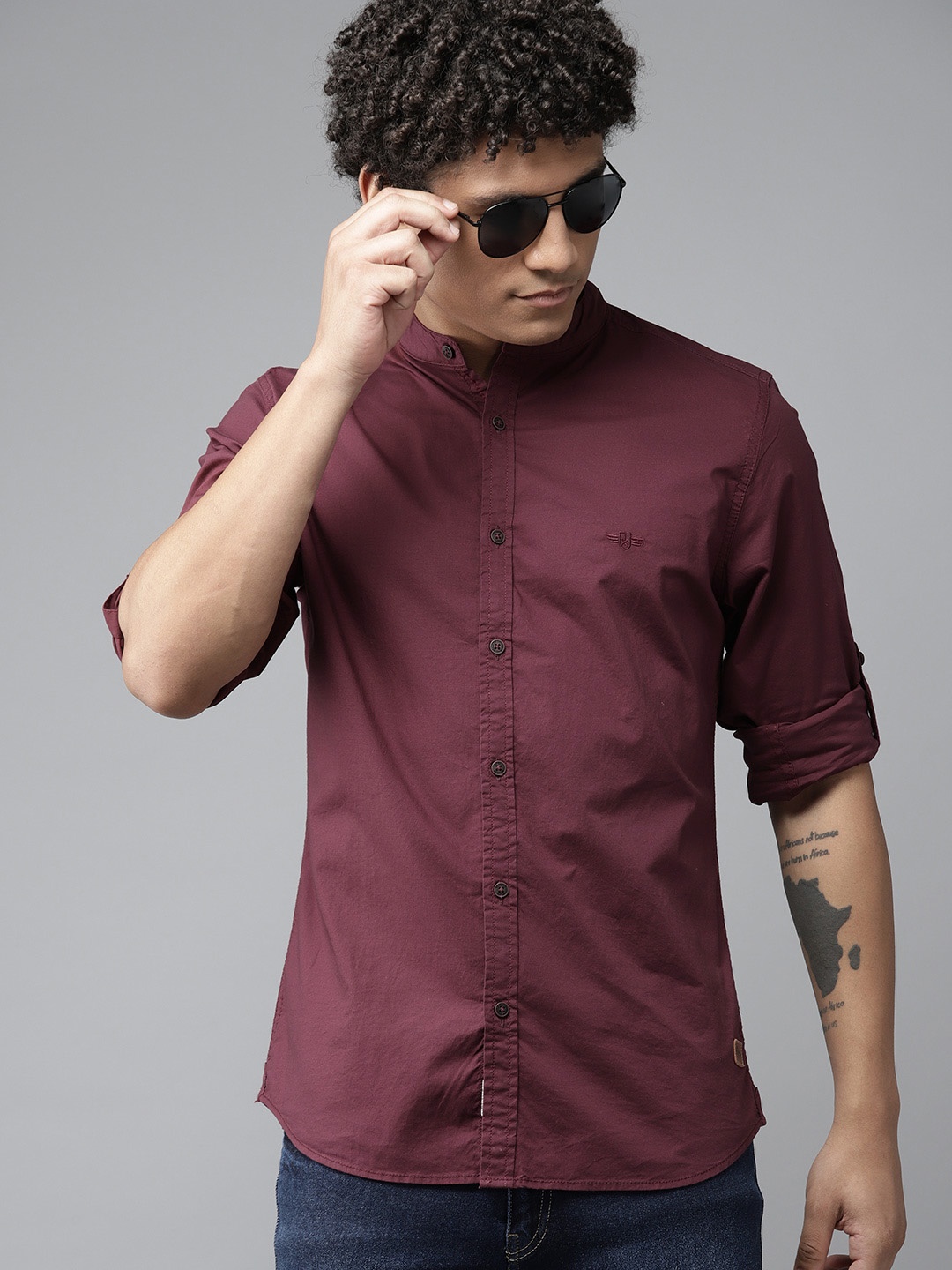 

The Roadster Lifestyle Co. Slim Fit Opaque Casual Shirt, Burgundy