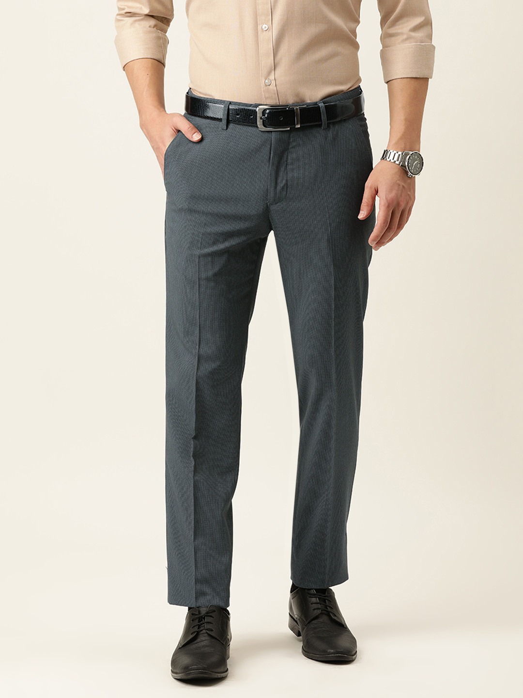 

Peter England Men Grey Solid Slim Fit Formal Trousers