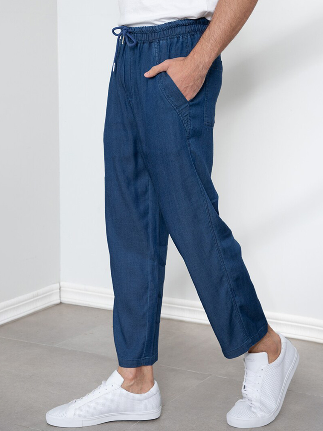 

ORIGIN BY ZALORA Men Navy Blue Tapered Fit High-Rise Trousers
