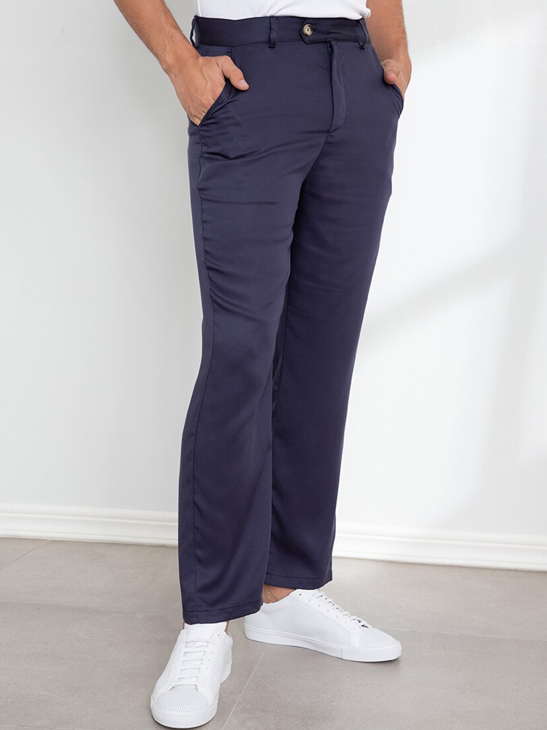 

ORIGIN BY ZALORA Men Navy Blue Solid Regular Chinos