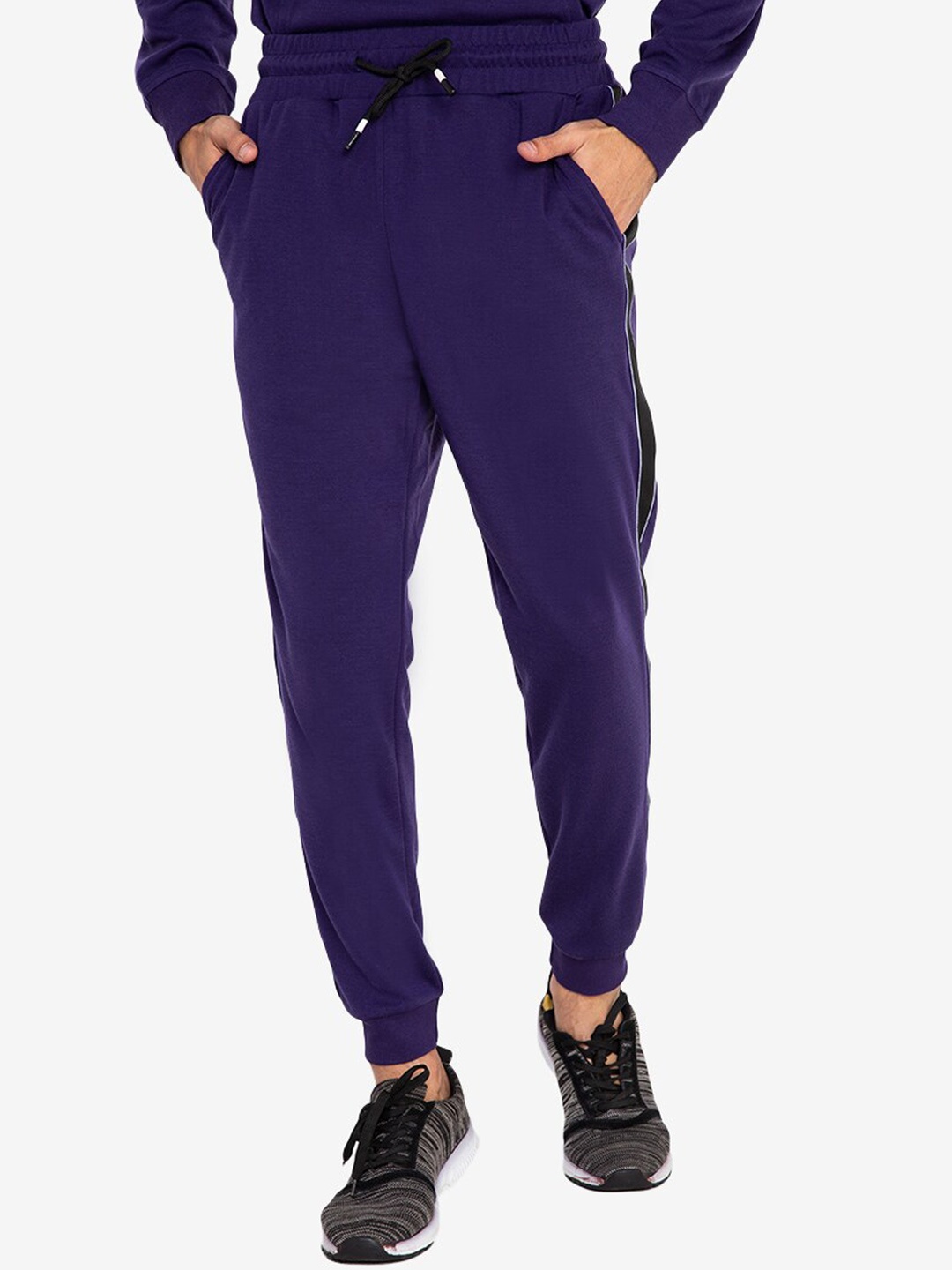 

ZALORA ACTIVE Navy Blue Solid Regular Fit Joggers