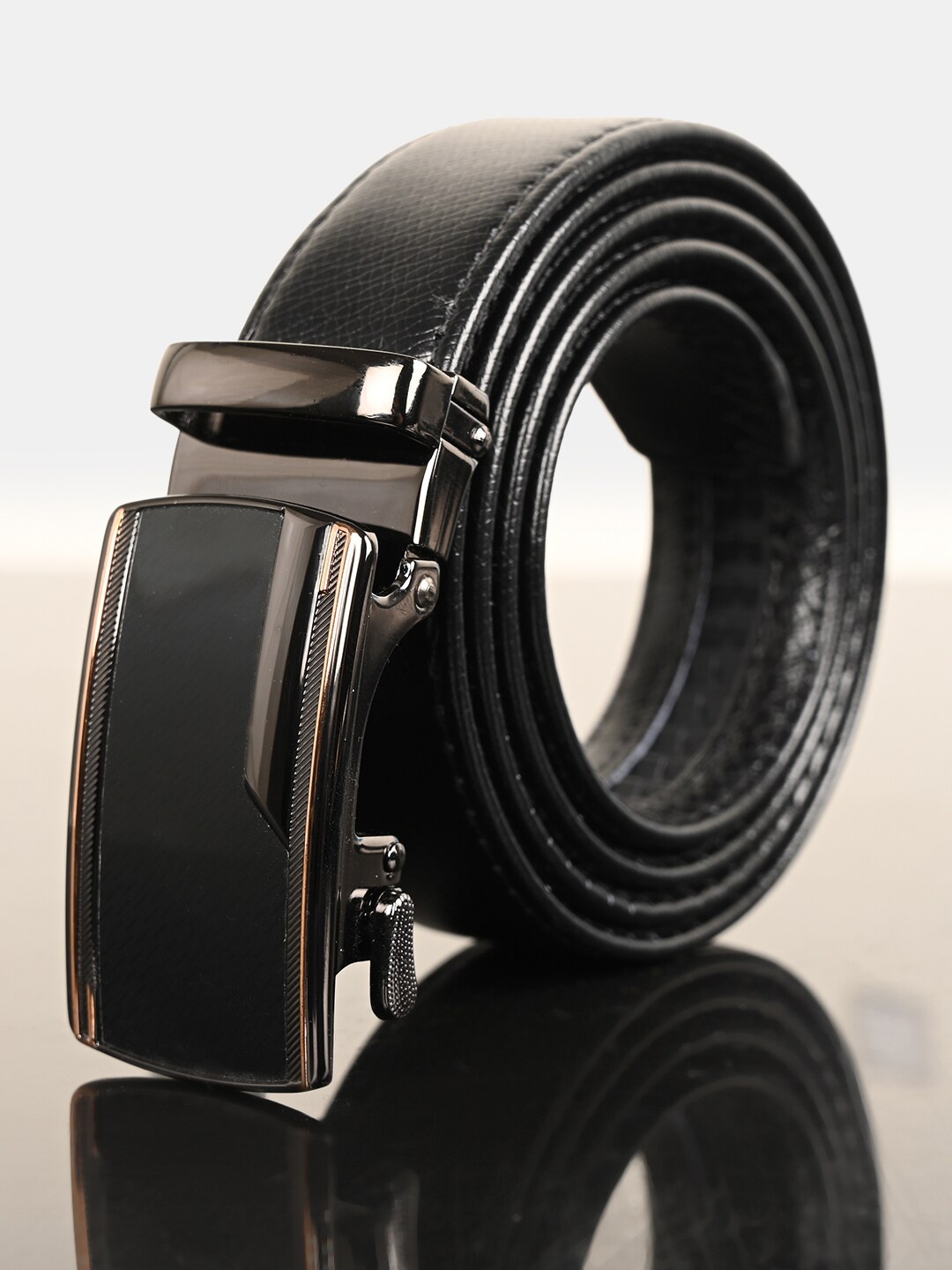 

BuckleUp Men Black Solid Belt