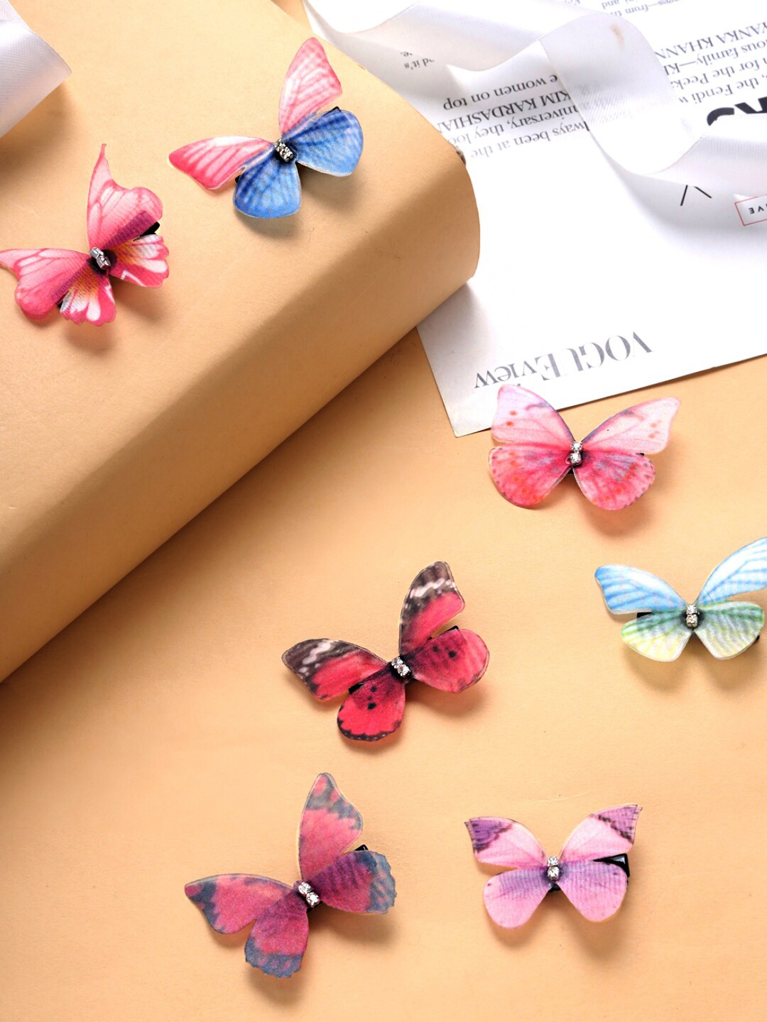 

Yellow Chimes Girls Set of 7 Blue & Magenta Alligator Hair Clip