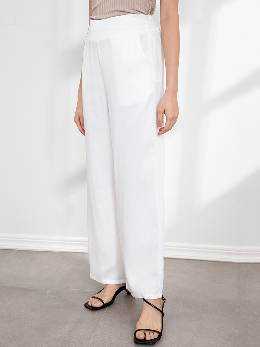 

ORIGIN BY ZALORA Women White Solid Parallel Trousers