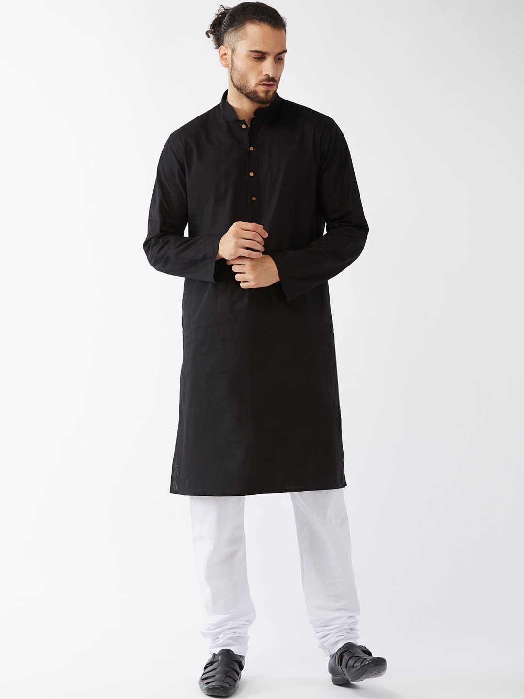 

VASTRAMAY Men Black Kurta with Pyjamas