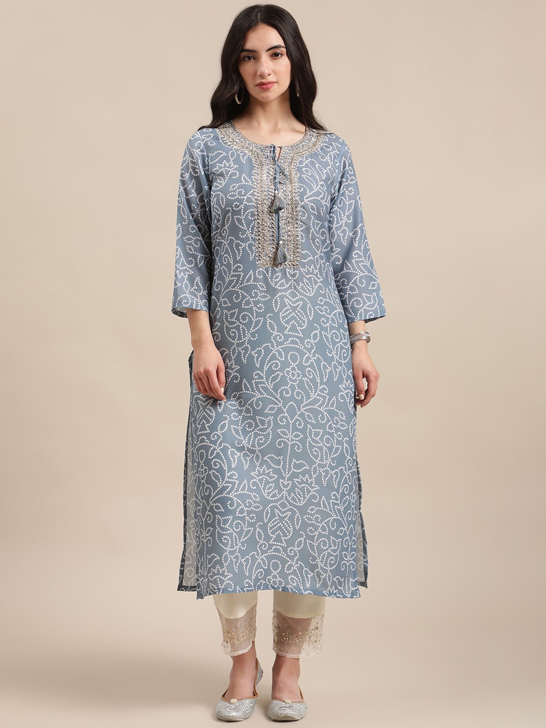

Varanga Women Grey Ethnic Motifs Printed Gotta Patti Kurta