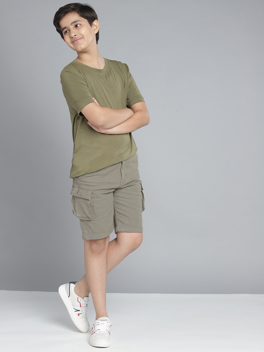 

Nautica Boys Olive Green Solid Cargo Shorts