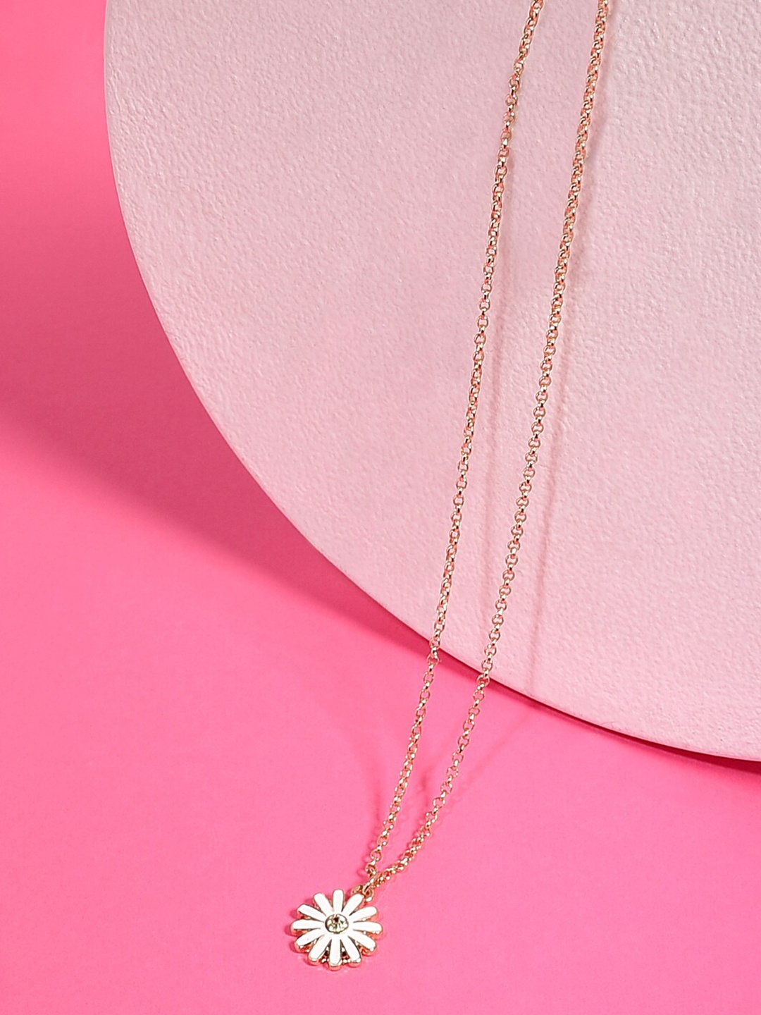 

ToniQ Gold-Toned Gold-Plated Daisy Flower Pendant Charm Chain