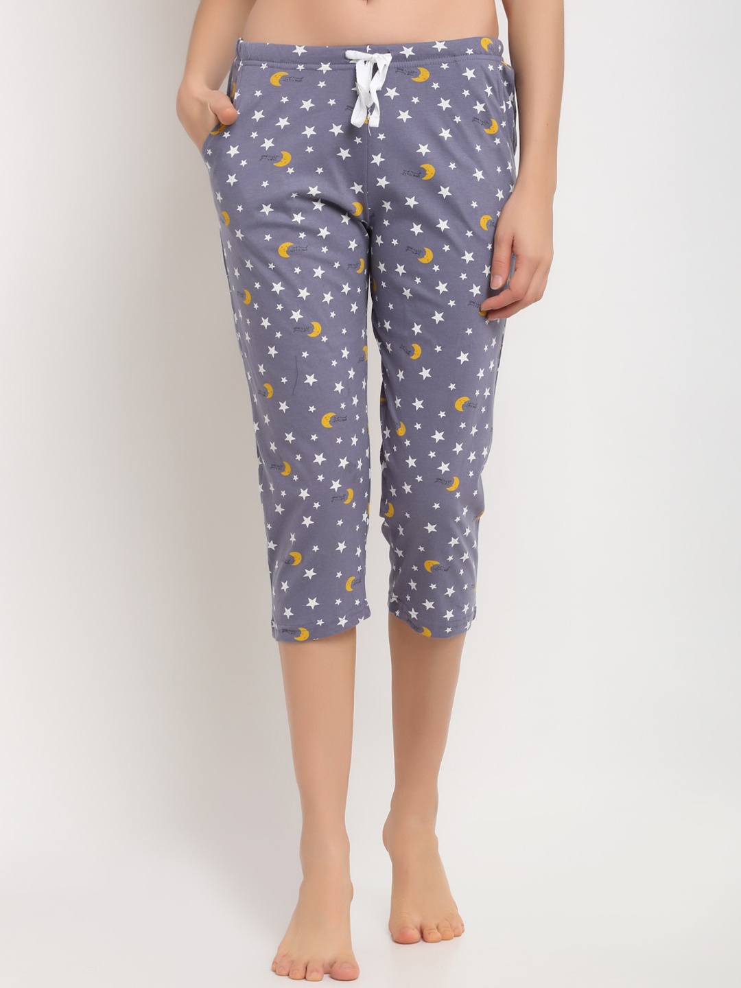 

Kanvin Women Purple & White Printed Pure Cotton Capri Lounge Pants