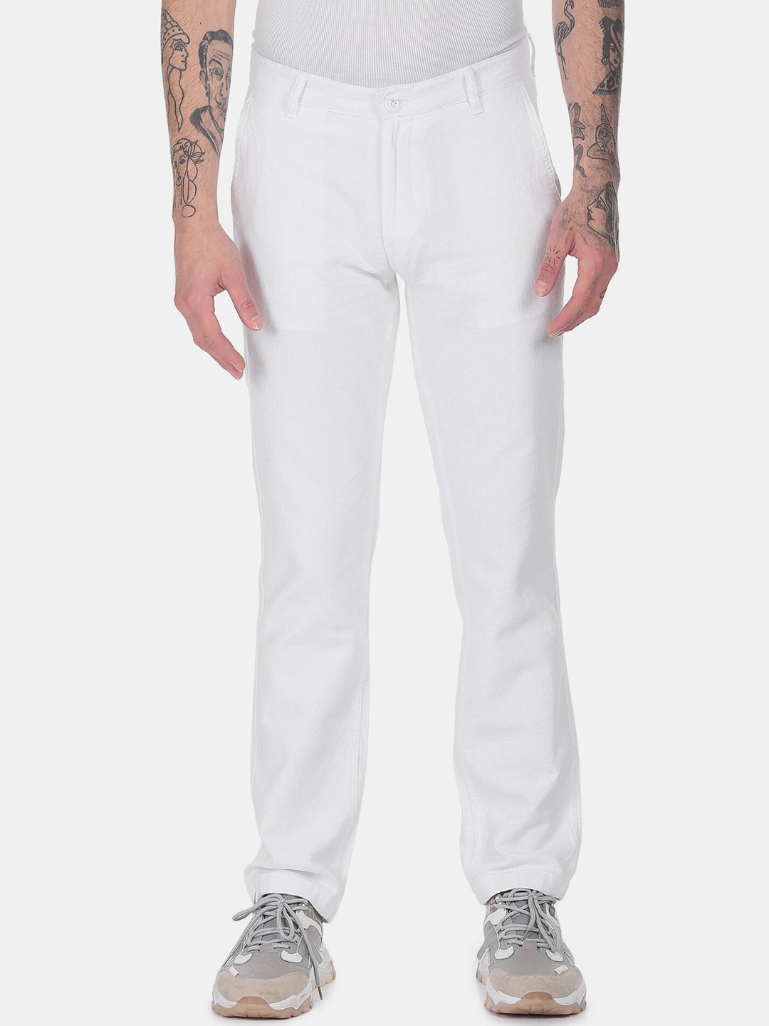 

Cherokee Men White Solid Regular Fit Trousers