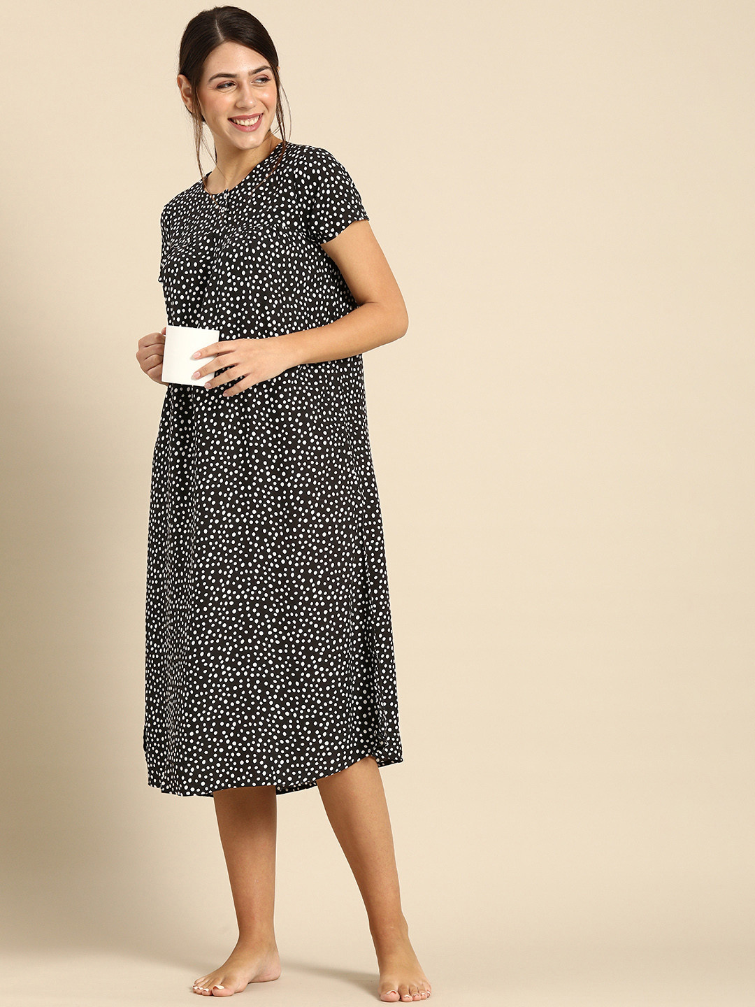

Dreamz by Pantaloons Black Printed Pure Cotton Nightdress