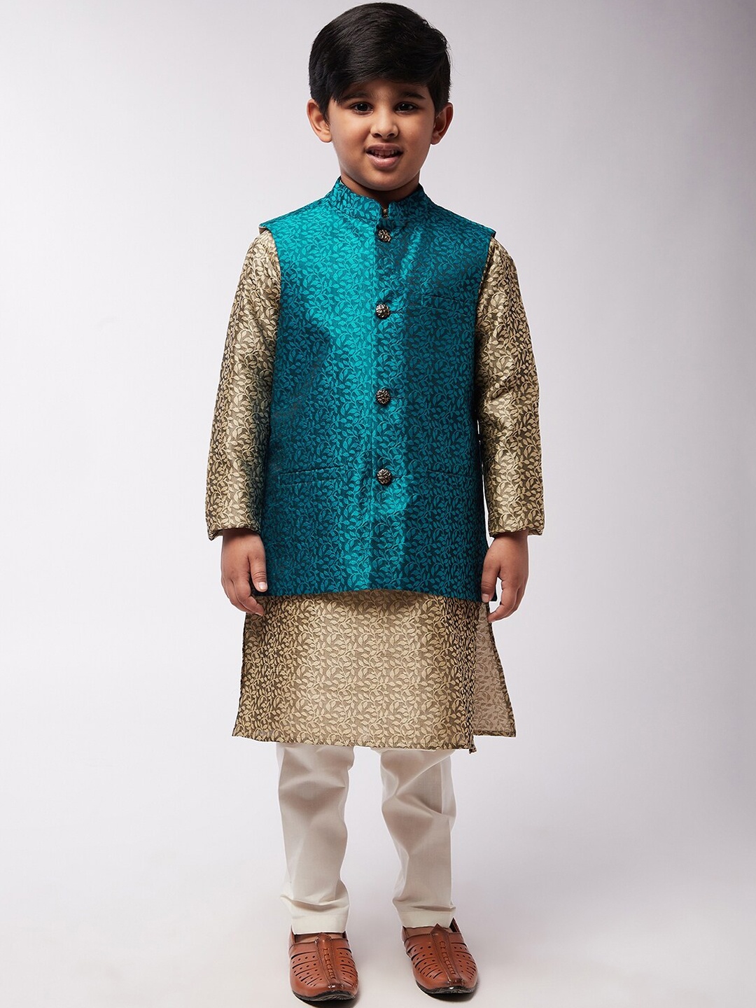 

SOJANYA Boys Beige Ethnic Motifs Printed Kurta with Trousers