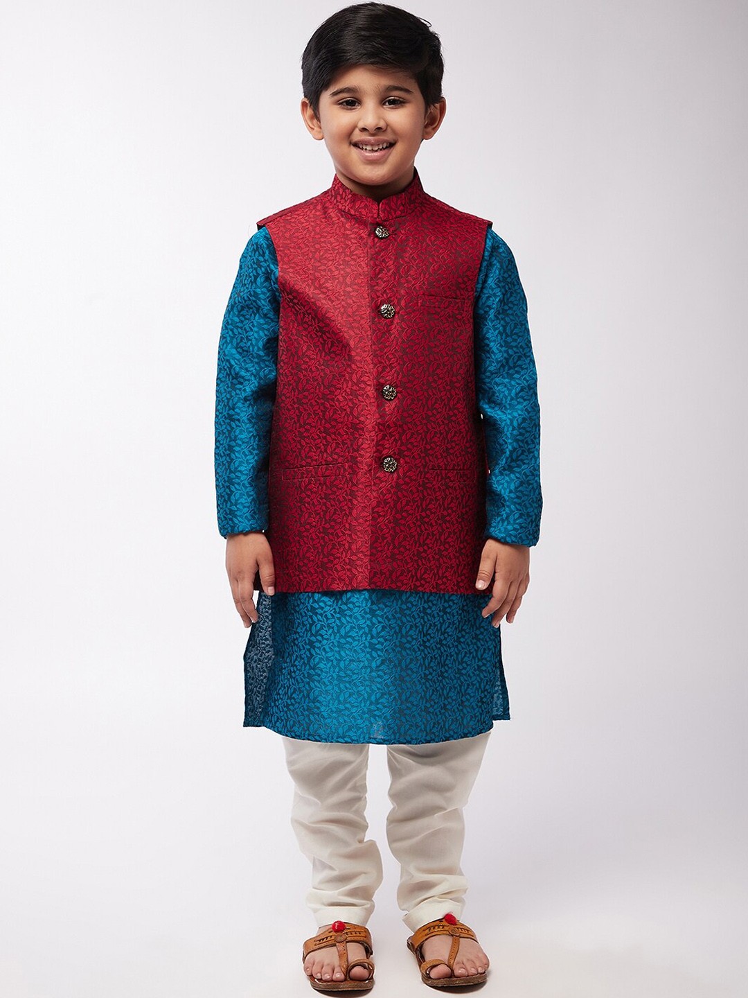 

SOJANYA Boys Turquoise Blue & Off White Printed Kurta with Pyjamas & Nehru Jacket