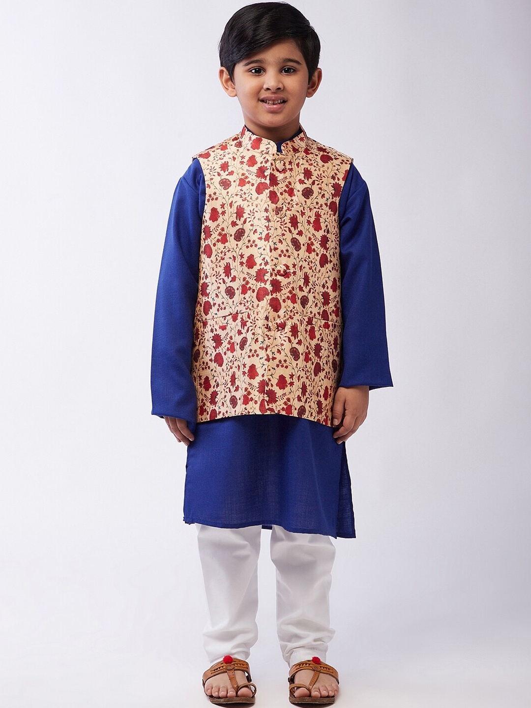 

SOJANYA Boys Blue Kurta with Pyjamas & Nehru Jacket