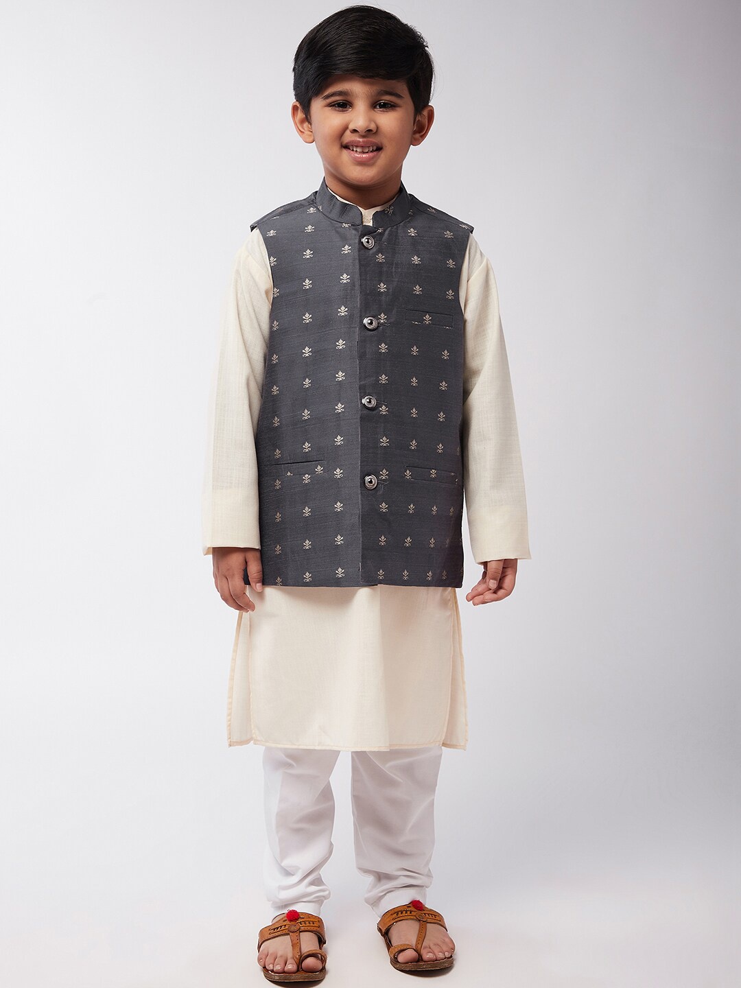 

SOJANYA Boys Cream-Coloured Ethnic Motifs Kurta with Pyjamas