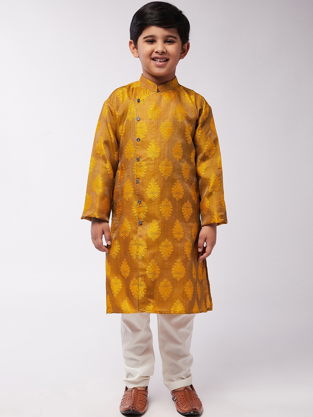 

SOJANYA Boys Mustard Yellow Ethnic Motifs Printed Kurta with Dhoti Pants