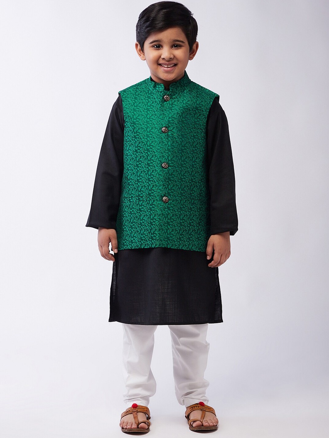 

SOJANYA Boys Black Kurta with Pyjamas with Nehru Jacket