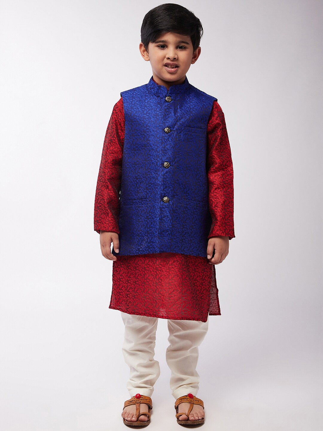 

SOJANYA Boys Maroon Kurta Pyjamas with Nehru jacket