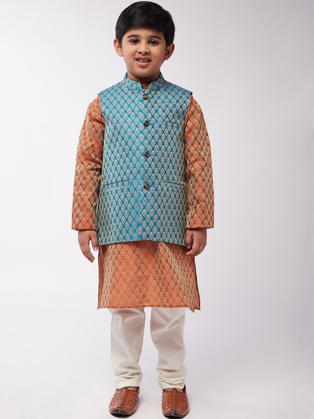 

SOJANYA Boys Orange Ethnic Motifs Printed Kurta Churidar with Nehru Jacket