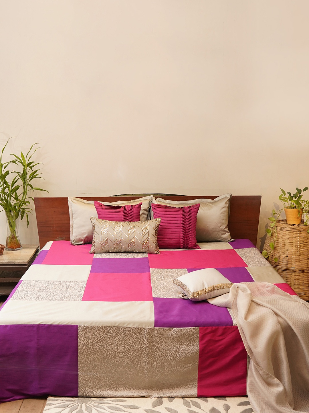 

ZEBA Pink & Purple Checked Bed Cover With 2 Pillow Covers