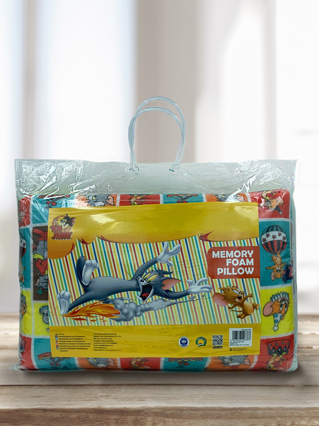 

YK Kids Yellow & Blue Tom & Jerry Printed Pillow