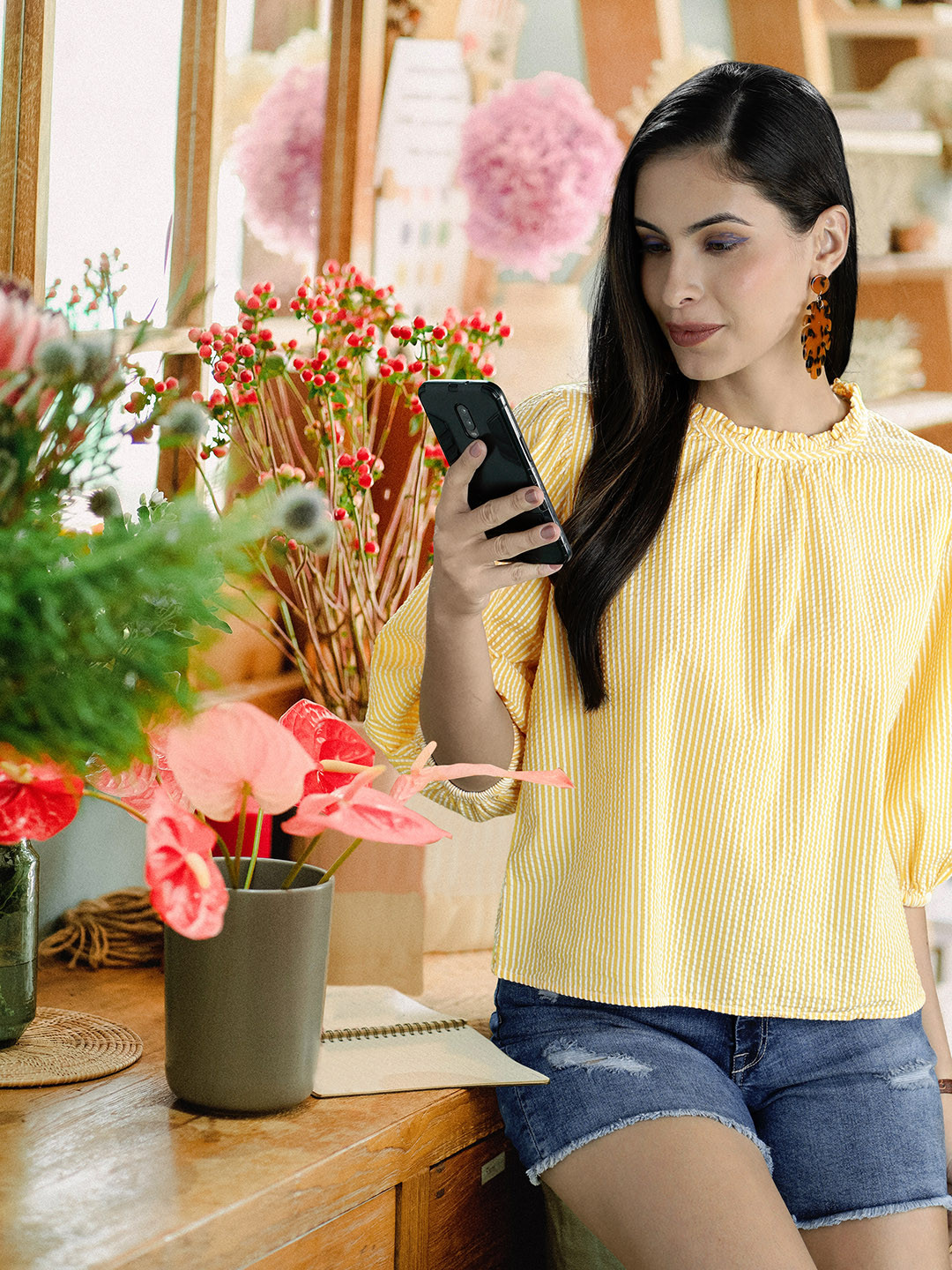 

Pepe Jeans Women Blue Washed High-Rise Denim Shorts