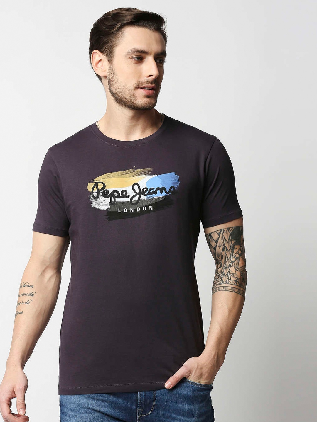 

Pepe Jeans Men Charcoal Grey & Blue Brand Logo Printed Slim Fit Cotton T-shirt