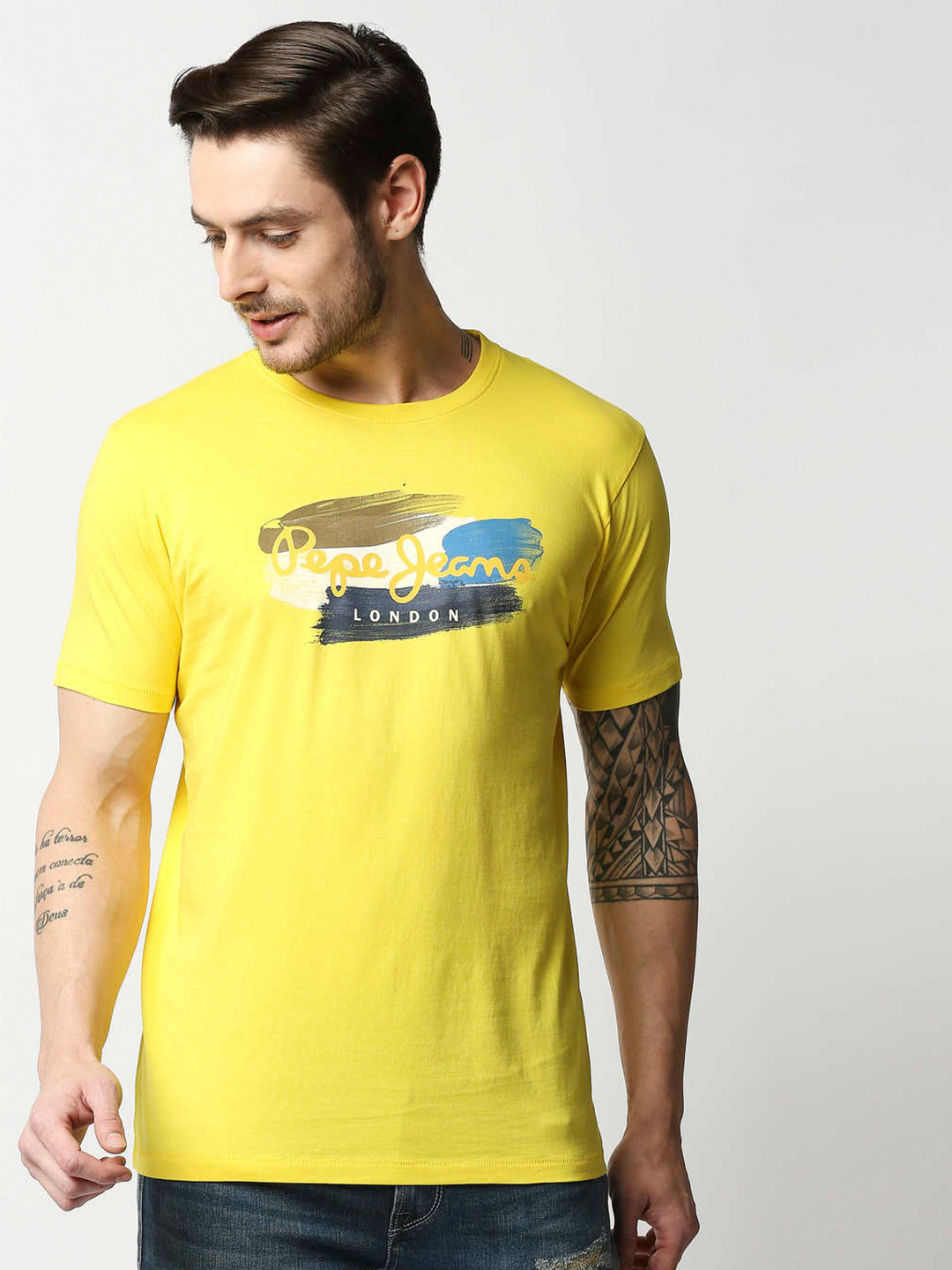 

Pepe Jeans Men Yellow & Blue Printed Cotton Slim Fit T-shirt