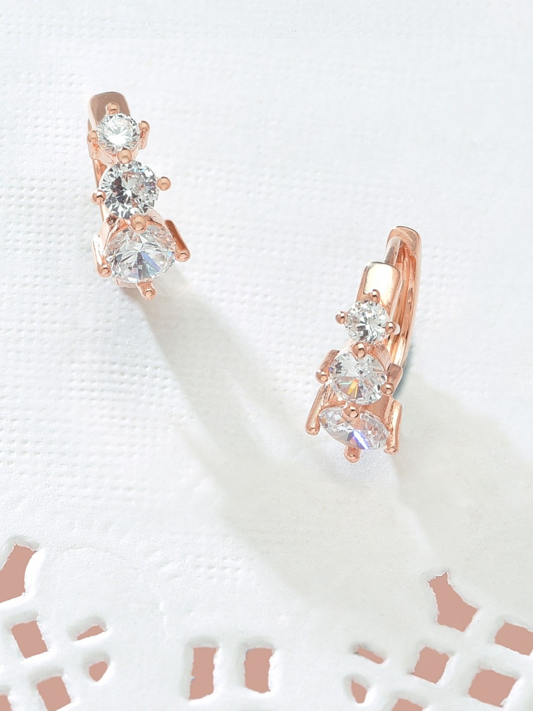 

AMI Rose Gold-Plated & White Contemporary Hoop Earrings