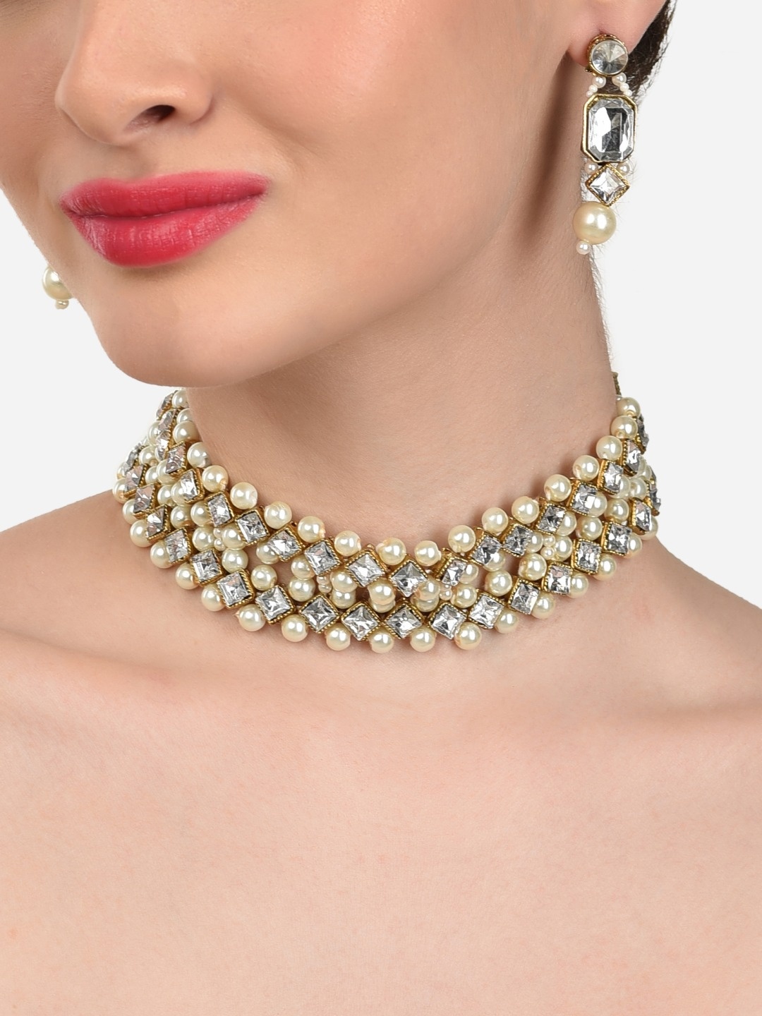 

Zaveri Pearls Gold-Plated Stone-Studded & Beaded Jewellery Set