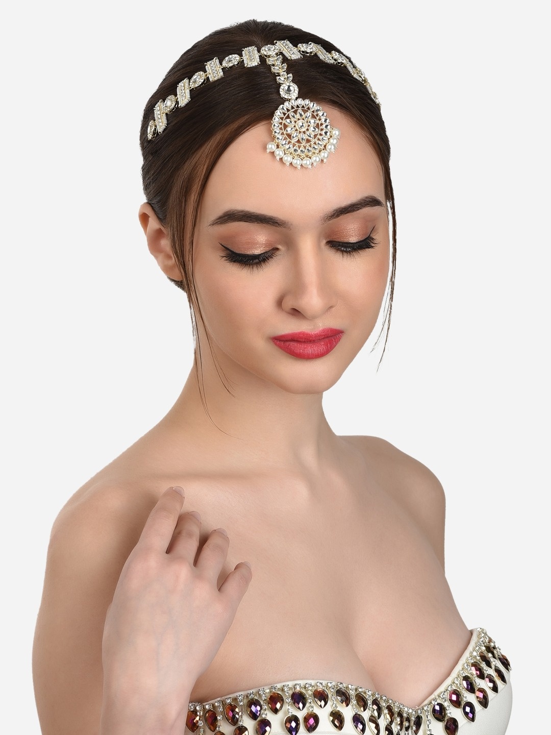 

Zaveri Pearls Gold-Plated White Stone-Studded & Pearl Beaded Mathapatti