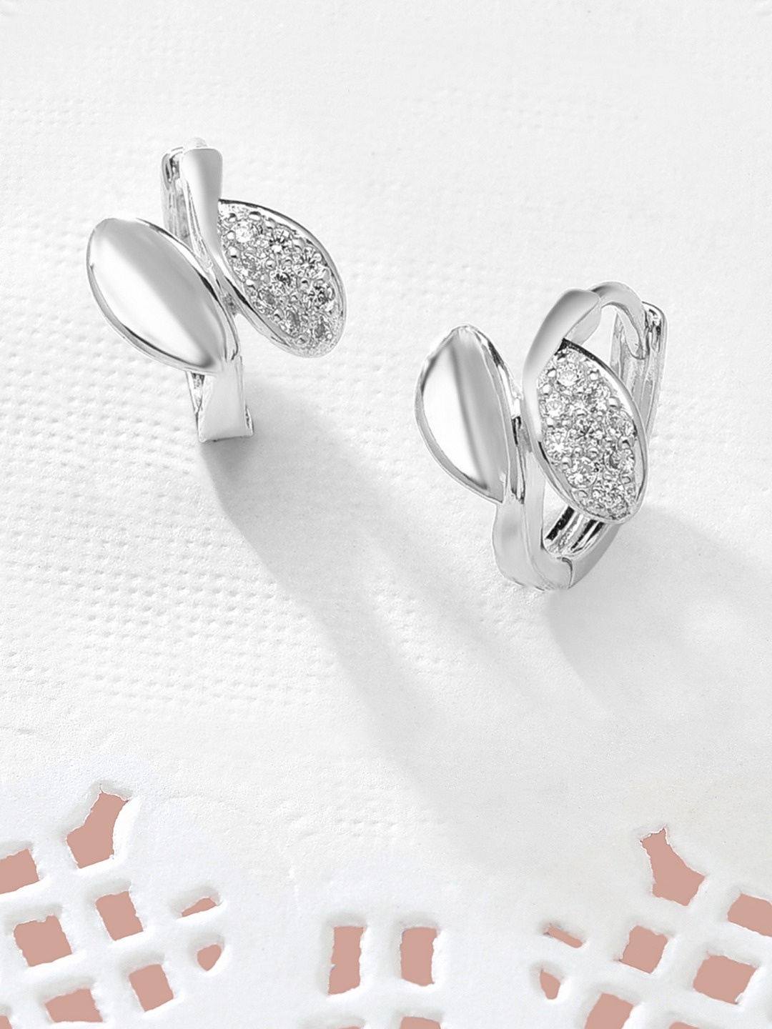 

AMI Silver-Plated White Cubic Zirconia Studded Contemporary Hoop Earrings