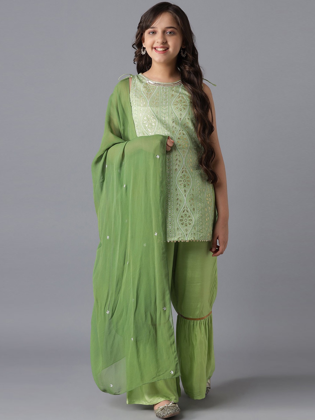 

AURELIA Girls Green Ethnic Motifs Printed Kurti with Sharara & With Dupatta