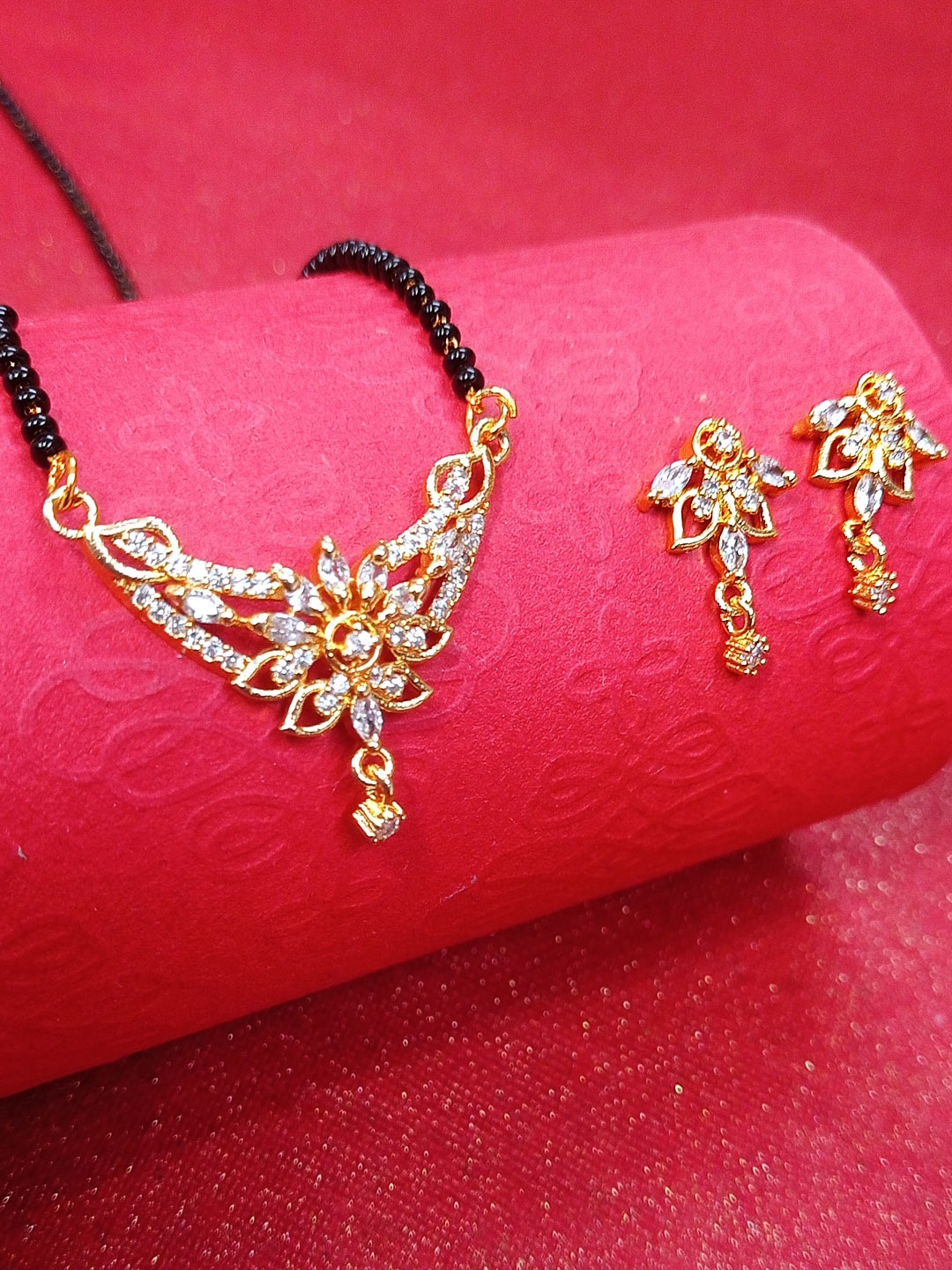 

OOMPH Gold-Toned Black & White Stone-Studded & Beaded Mangalsutra Set