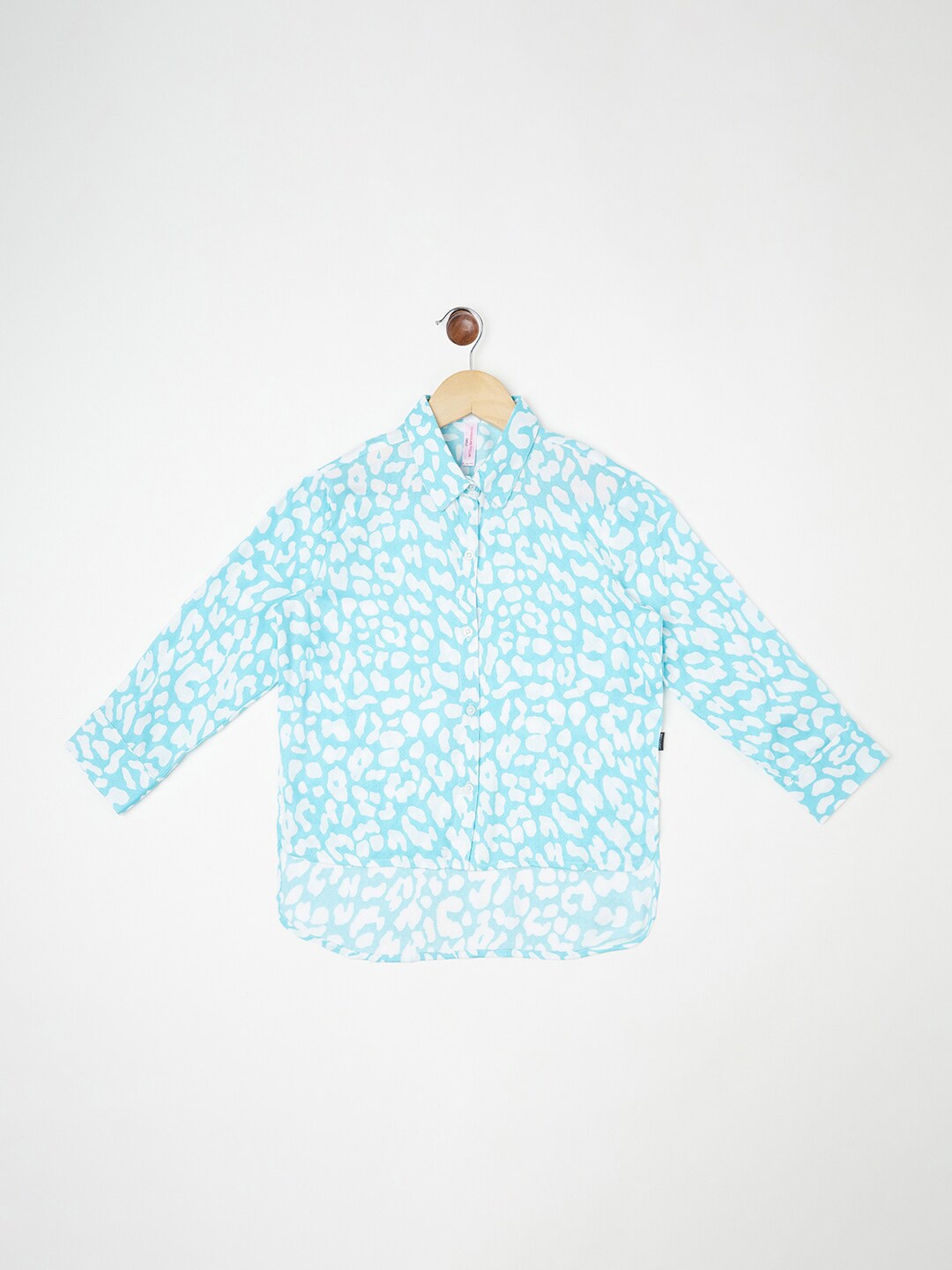 

Crimsoune Club Girls Turquoise Blue & White Animal Printed Casual Shirt