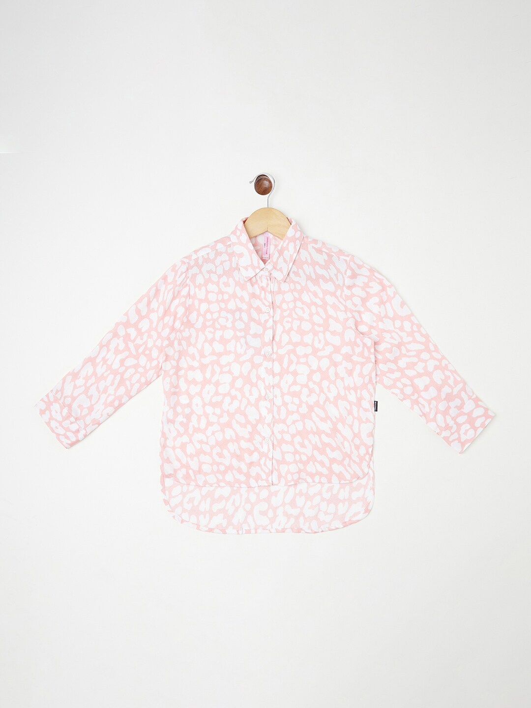 

Crimsoune Club Girls Pink & White Animal Printed Casual Shirt