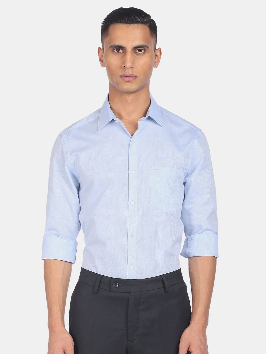 

Arrow Men Blue Textured Pure Cotton Formal Shirt