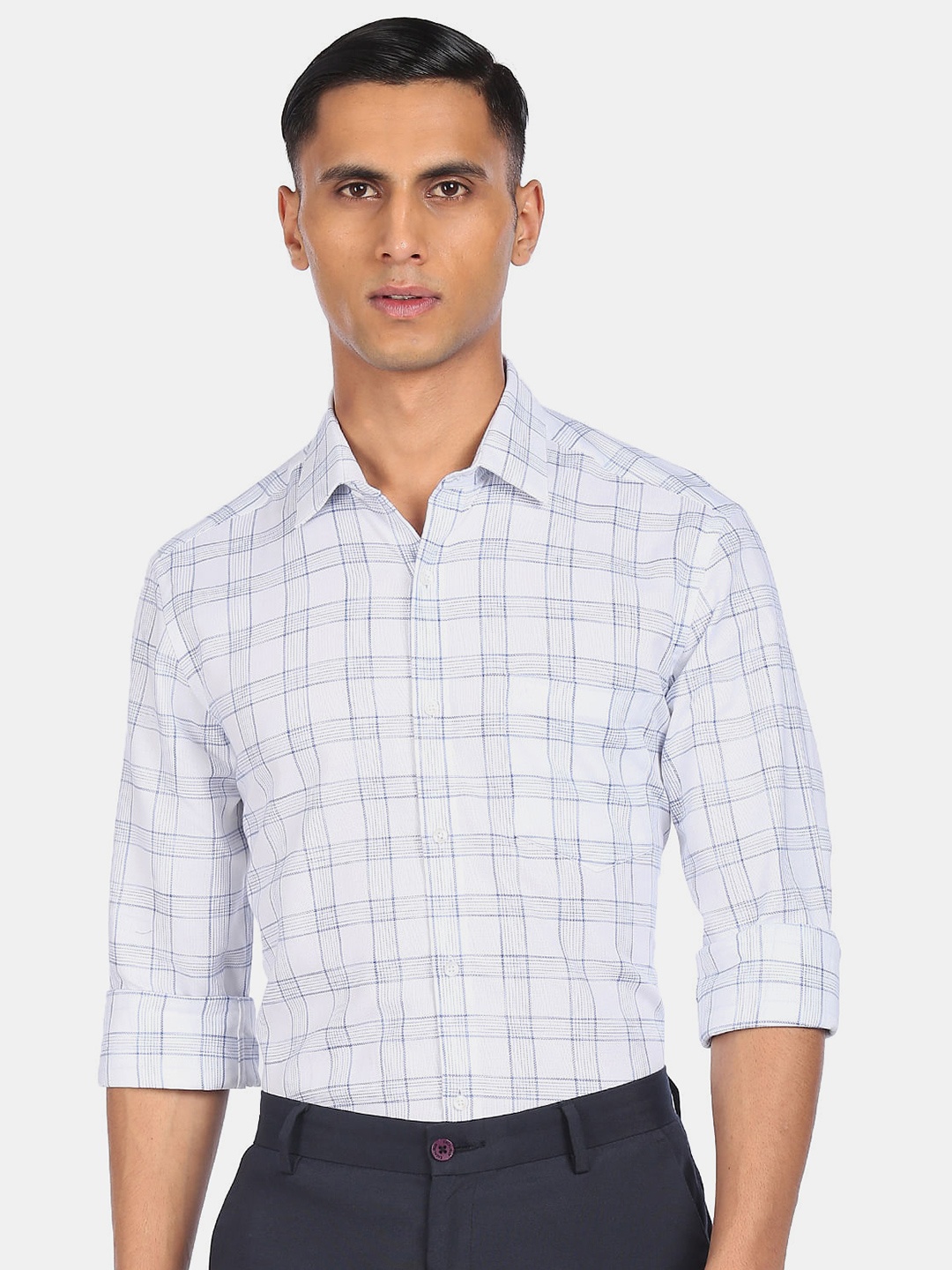 

Arrow Men White & Blue Checked Pure Cotton Formal Shirt