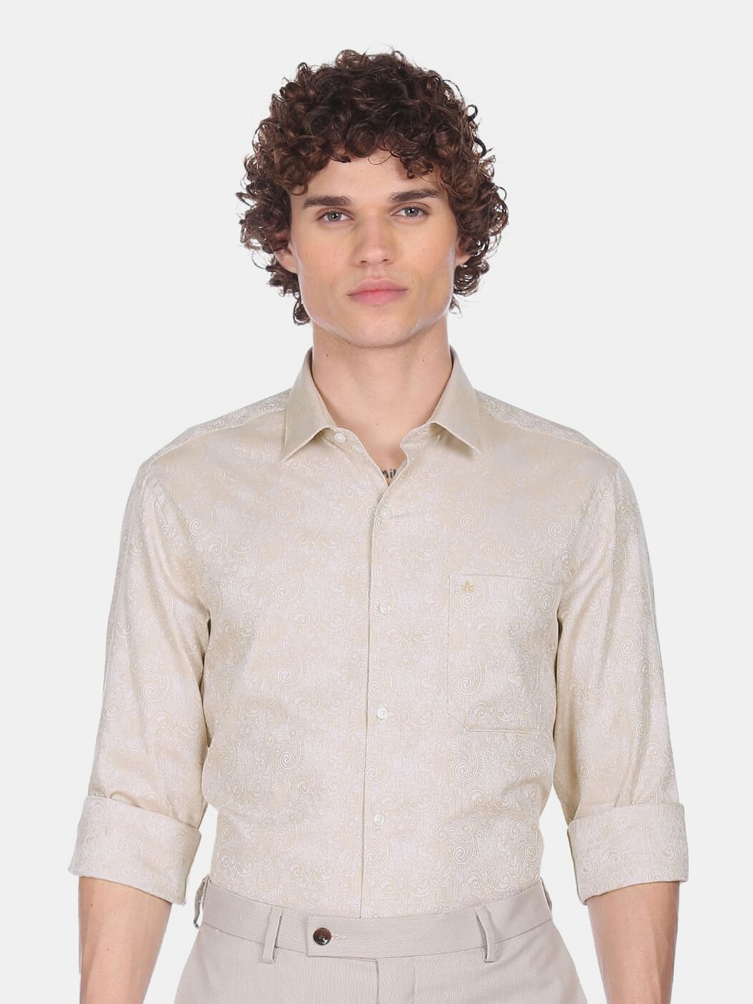 

Arrow Men Beige Floral Printed Casual Shirt