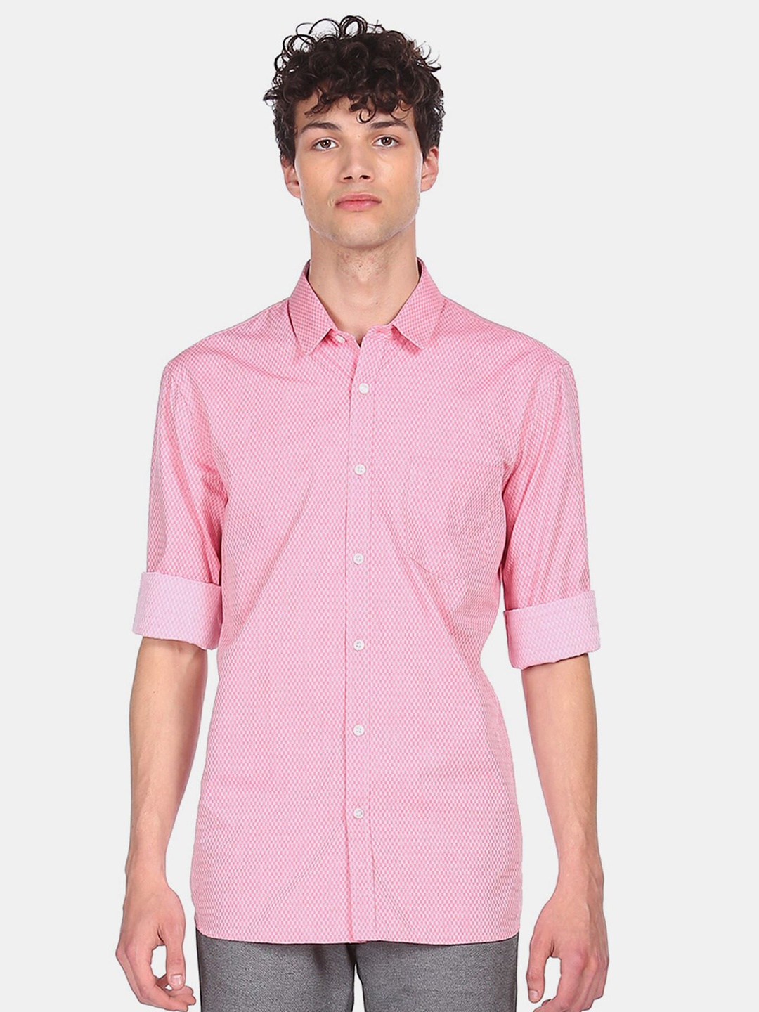 

Excalibur Men Pink Printed Regular Fit Pure Cotton Casual Shirt