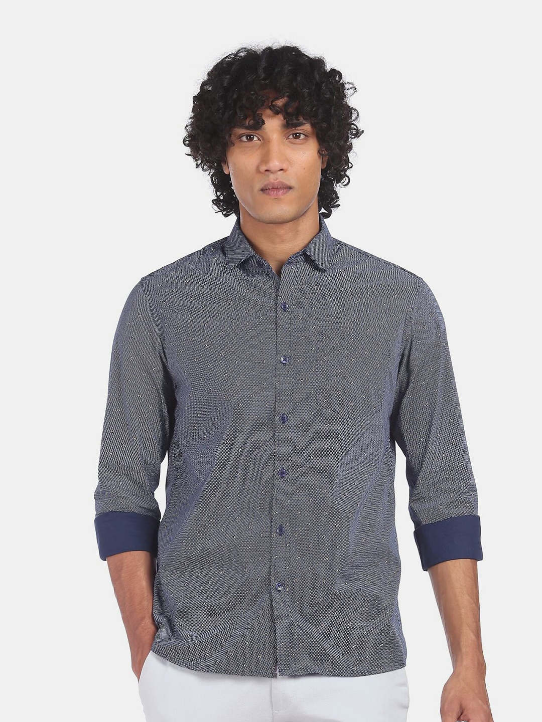 

Excalibur Men Blue Micro Checks Printed Pure Cotton Casual Shirt