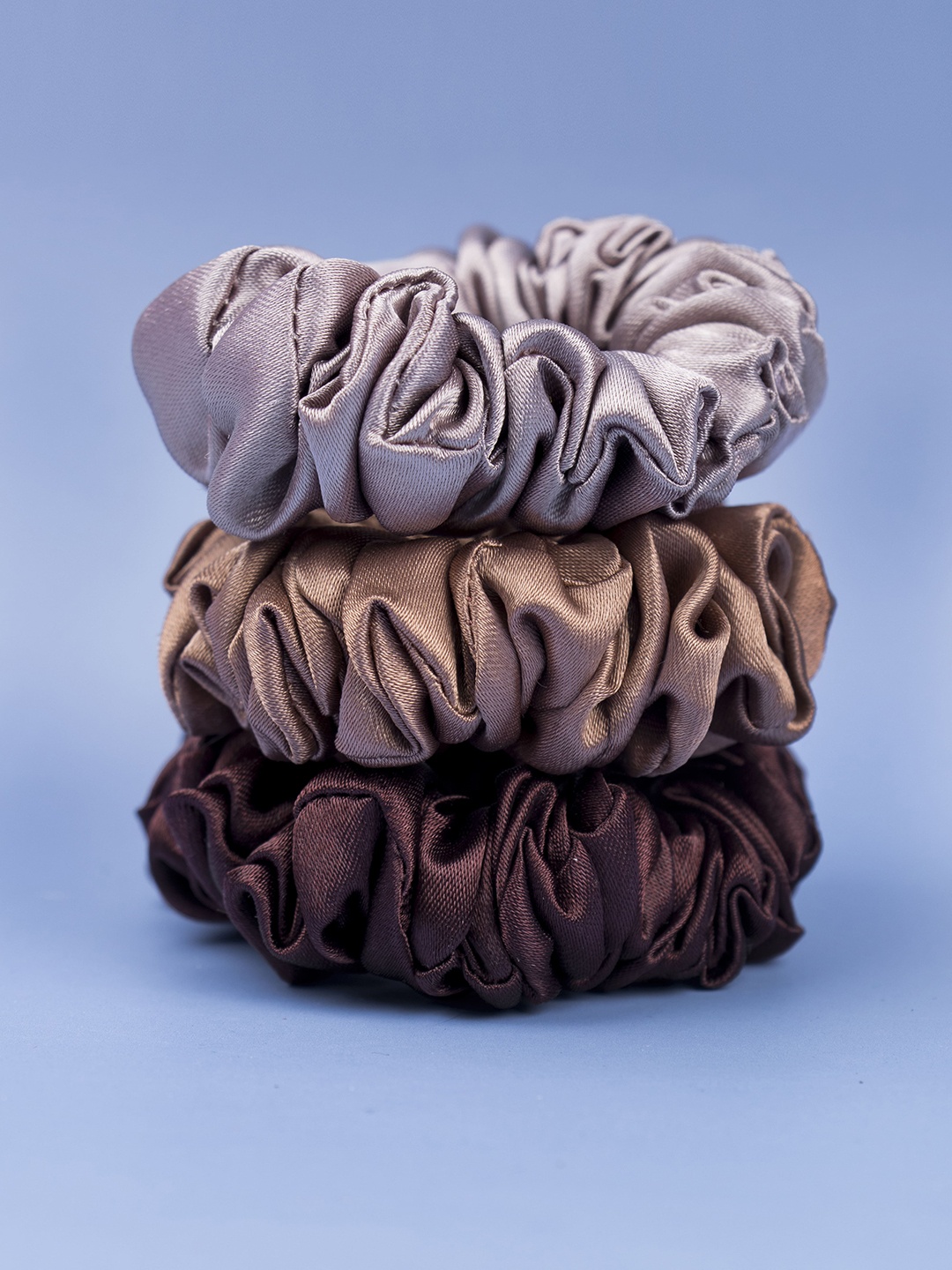 

Arendelle Women Set of 3 Satin Scrunchies, Grey