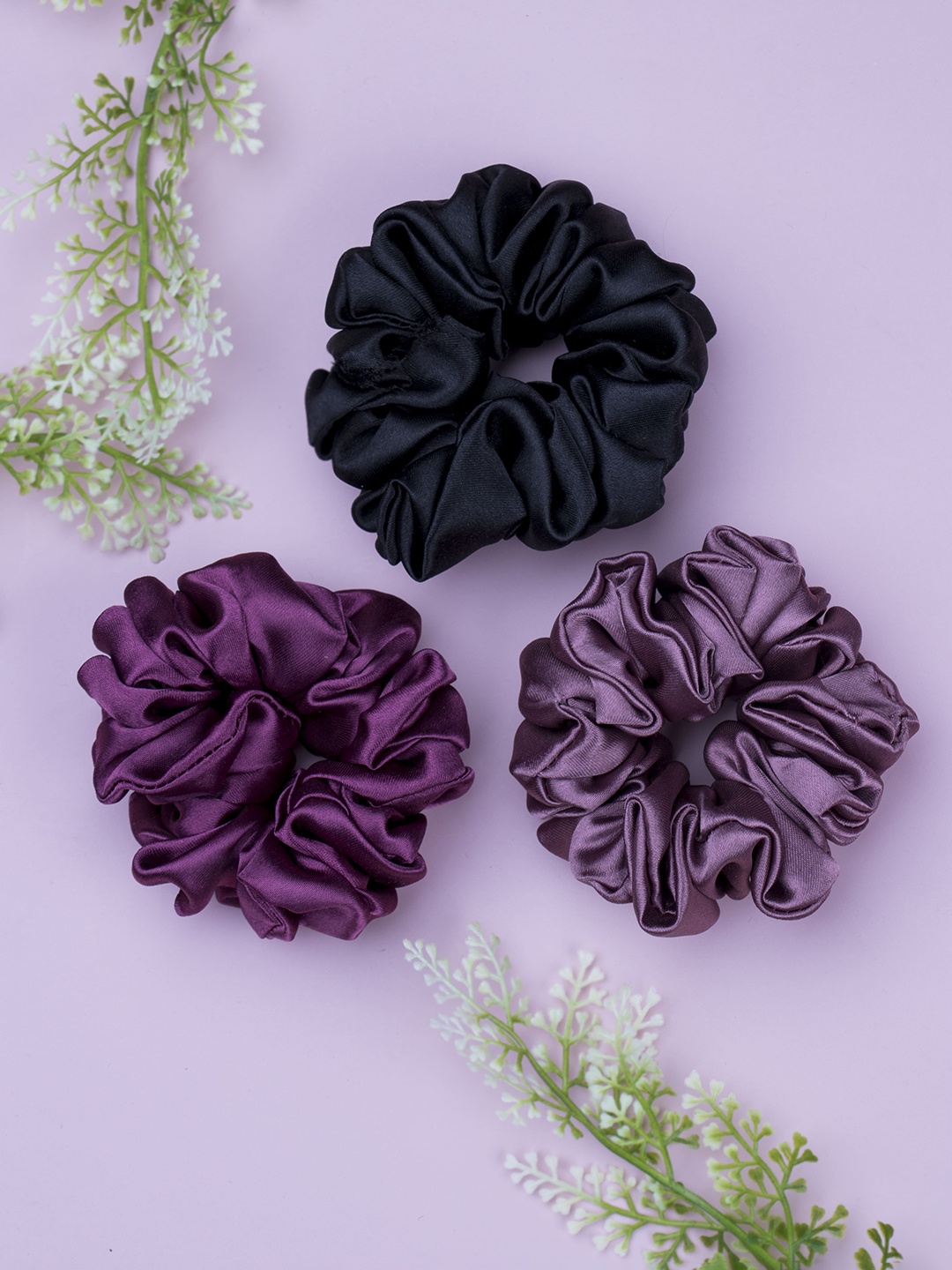 

Arendelle Women Set of 3 Satin Scrunchies, Black