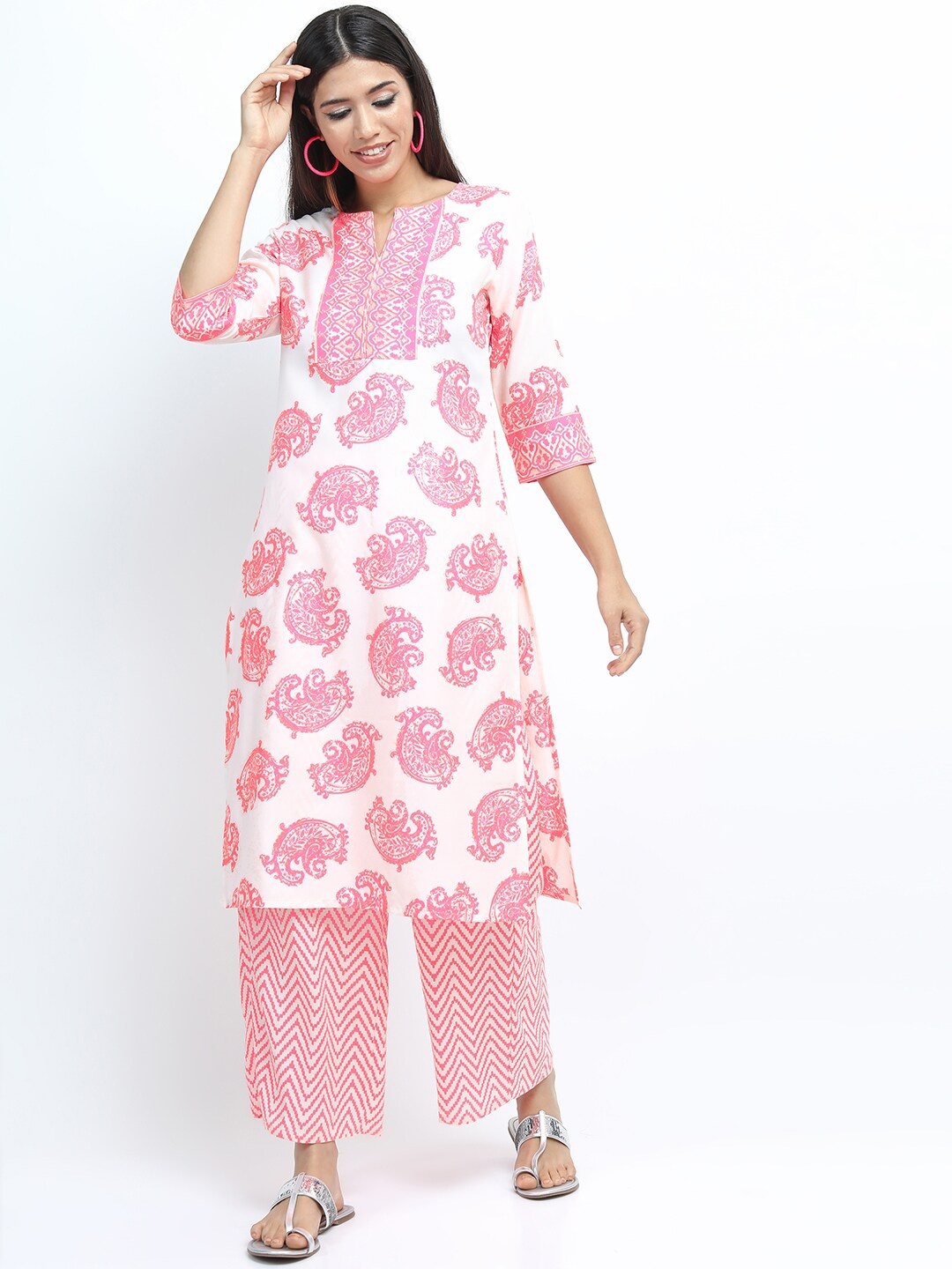 

Vishudh Women Off White & Pink Ethnic Motifs Printed Kurta With Palazzos