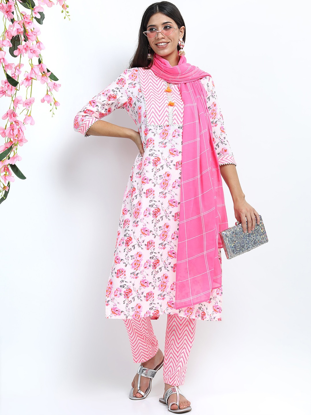 

Vishudh Women Off White Floral Printed Kurta with Trousers & Dupatta